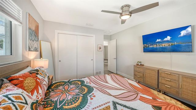 1302 MANGO AVENUE, Venice, FL 34285