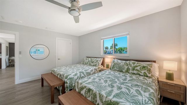 1302 MANGO AVENUE, Venice, FL 34285