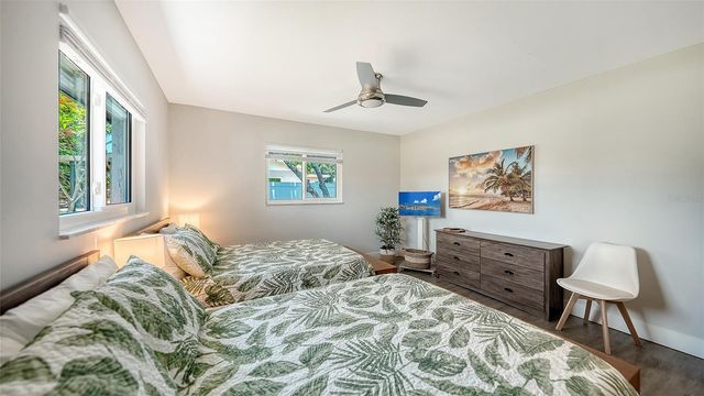 1302 MANGO AVENUE, Venice, FL 34285