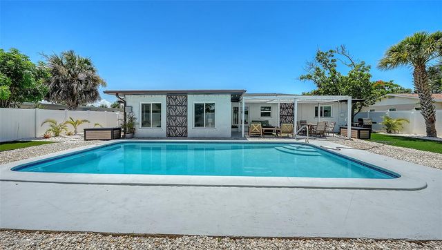 1302 MANGO AVENUE, Venice, FL 34285