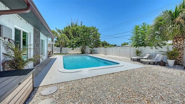 1302 MANGO AVENUE, Venice, FL 34285