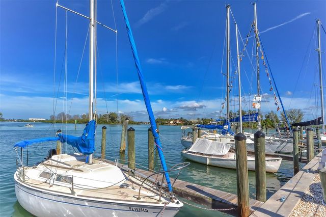 1302 MANGO AVENUE, Venice, FL 34285