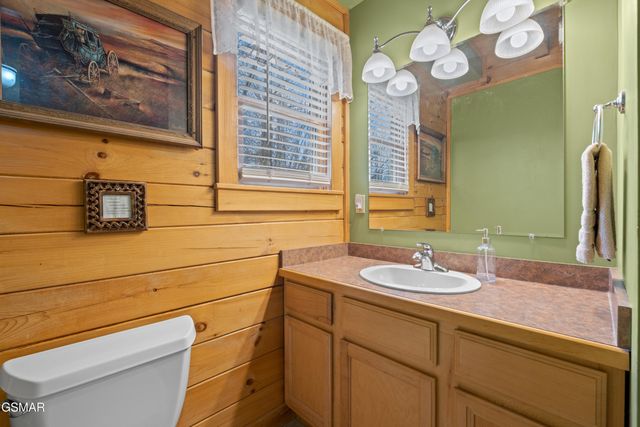 403 Happy Hollow Lane, Sevierville, TN 37876