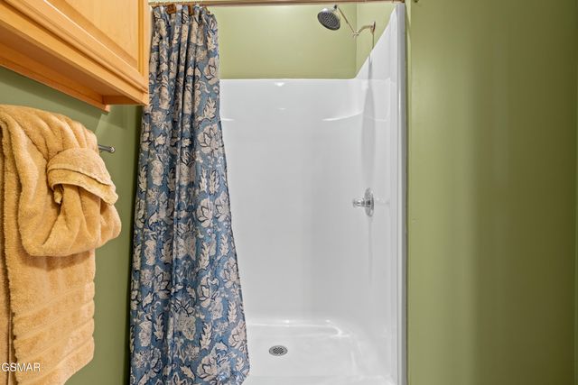 403 Happy Hollow Lane, Sevierville, TN 37876