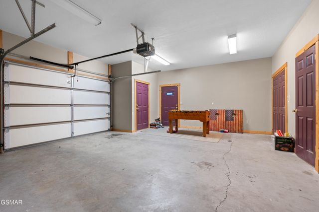 403 Happy Hollow Lane, Sevierville, TN 37876