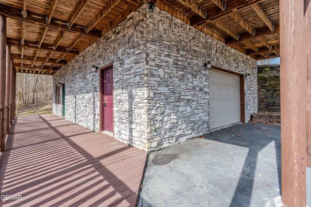 403 Happy Hollow Lane, Sevierville, TN 37876