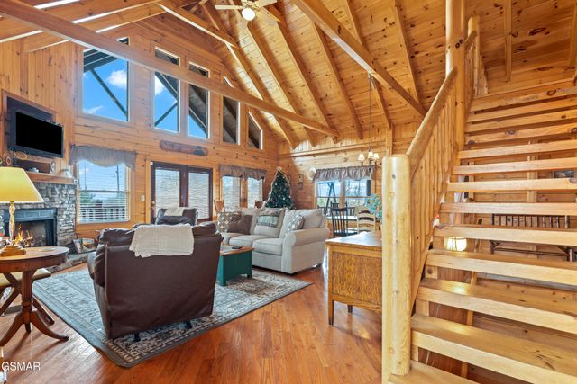 403 Happy Hollow Lane, Sevierville, TN 37876