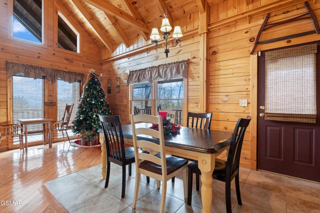 403 Happy Hollow Lane, Sevierville, TN 37876