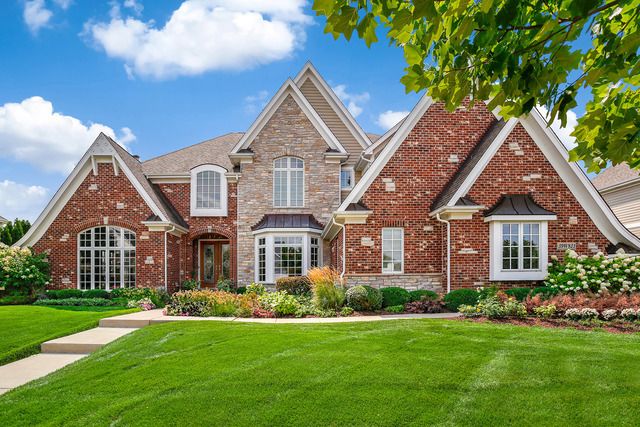 39W821 S Hathaway Lane, Geneva, IL 60134