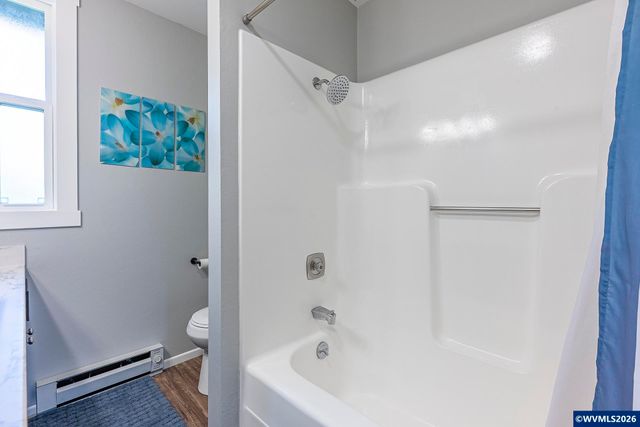 1128 Willow Creek Dr NW, Salem, OR 97304