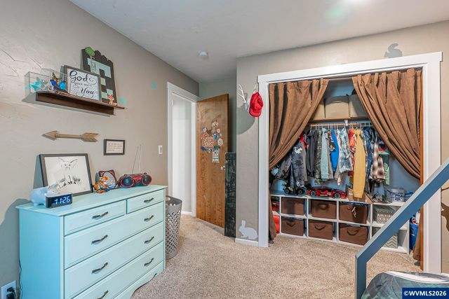 1128 Willow Creek Dr NW, Salem, OR 97304