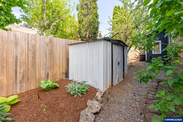 1128 Willow Creek Dr NW, Salem, OR 97304