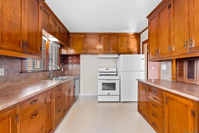 4849 W Point Loma, San Diego, CA 92107