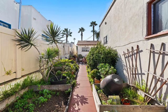 4849 W Point Loma, San Diego, CA 92107