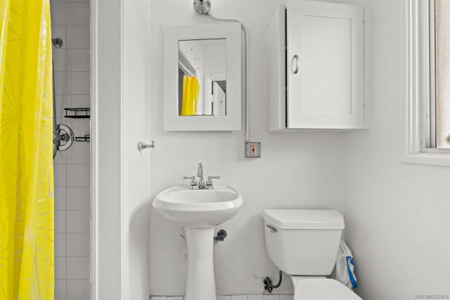 4849 W Point Loma, San Diego, CA 92107