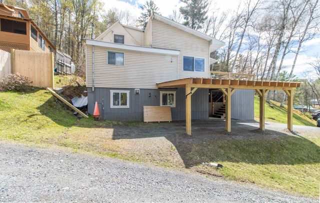 570 VT Route 14, Woodbury, VT 05681