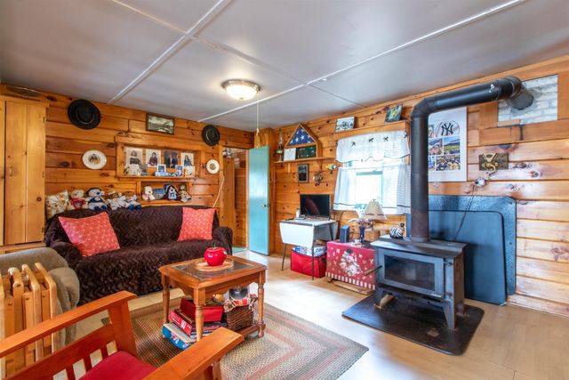 570 VT Route 14, Woodbury, VT 05681
