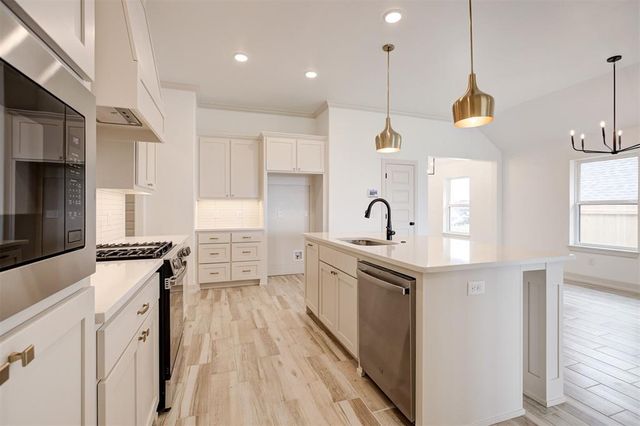 4808 Sand Lily Lane, Edmond, OK 73034