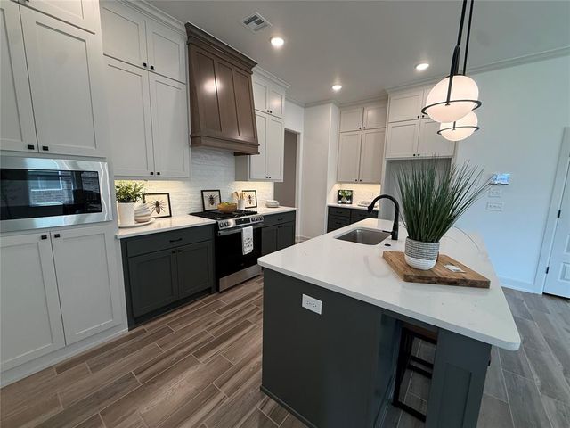 4808 Sand Lily Lane, Edmond, OK 73034