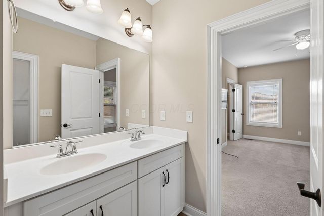 2893 Highland Woods Boulevard, New Albany, OH 43054
