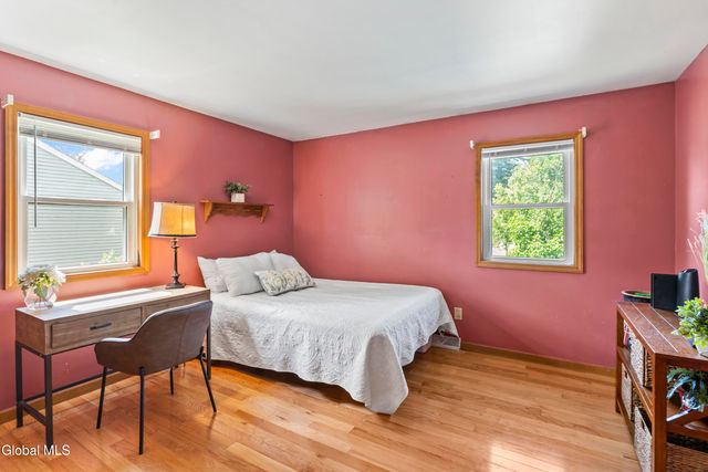 22 Altamont Avenue, Colonie, NY 12205