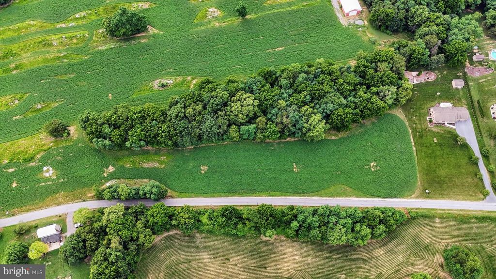 Image 14 of property listing at 7780 FAIRPLAY RD, Fairplay, MD 21733