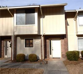 2058 Powers Ferry SE Trace, Marietta, GA 30067