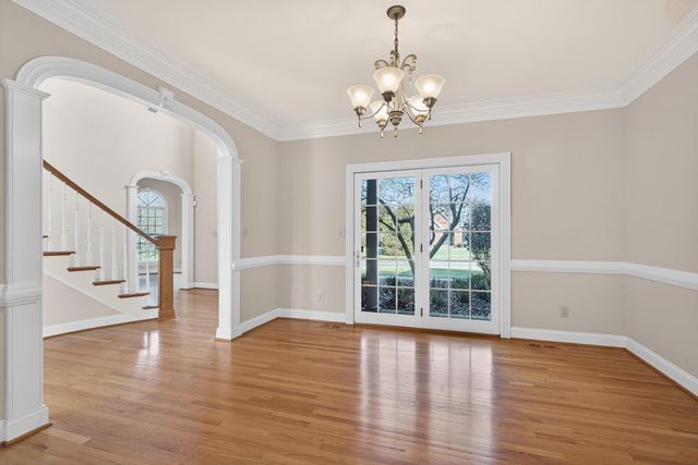 5000 Lupreese Lane, Versailles, KY 40383