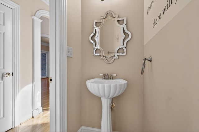 5000 Lupreese Lane, Versailles, KY 40383