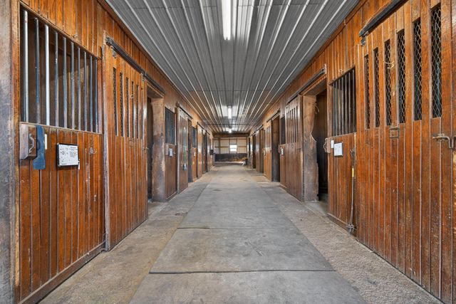 5000 Lupreese Lane, Versailles, KY 40383