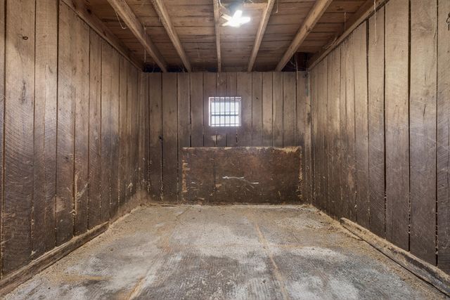 5000 Lupreese Lane, Versailles, KY 40383