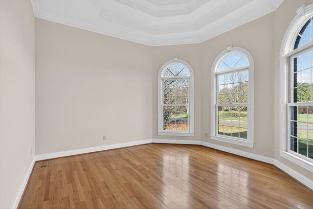 5000 Lupreese Lane, Versailles, KY 40383