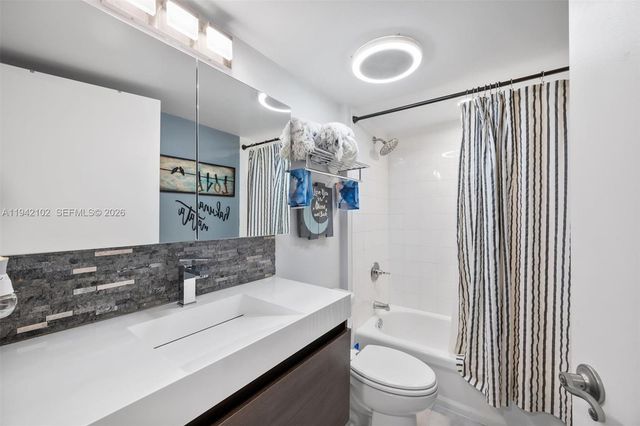 520 SE 5th Ave 3209, Fort Lauderdale, FL 33301