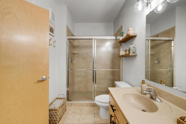 2565 Franklin Avenue 207, Saint Paul, MN 55114