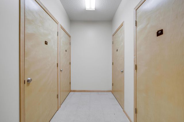 2565 Franklin Avenue 207, Saint Paul, MN 55114