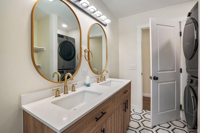 39703 Maysville Greendale Road, Logan, OH 43138