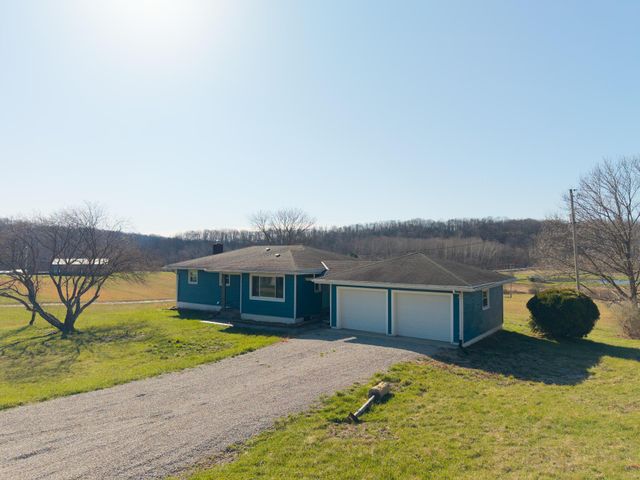 39703 Maysville Greendale Road, Logan, OH 43138