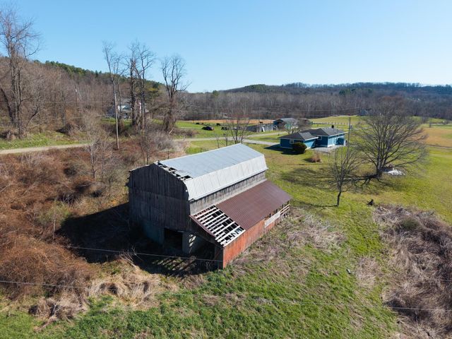 39703 Maysville Greendale Road, Logan, OH 43138