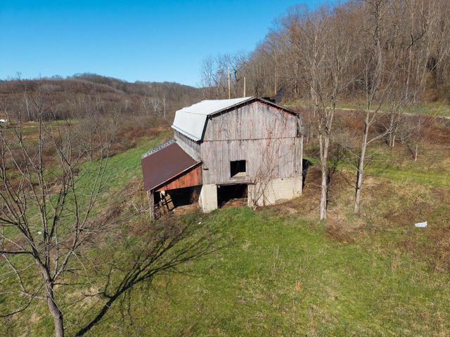 39703 Maysville Greendale Road, Logan, OH 43138