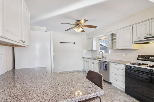 N51W14296 Lancaster AVENUE, Menomonee Falls, WI 53051