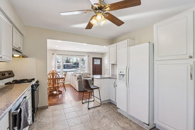 N51W14296 Lancaster AVENUE, Menomonee Falls, WI 53051