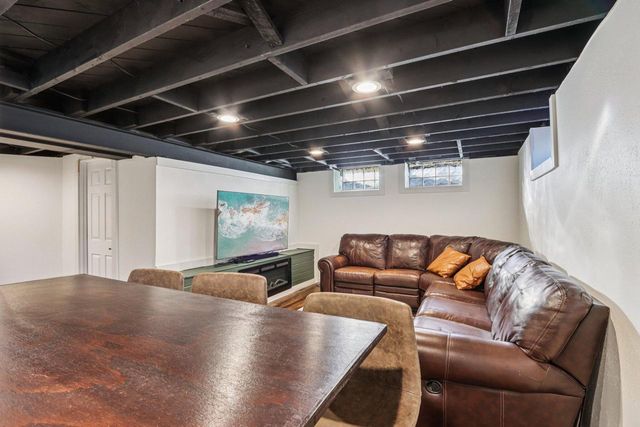 N51W14296 Lancaster AVENUE, Menomonee Falls, WI 53051