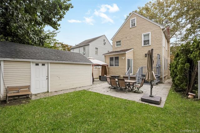 10 York Place, Williston Park, NY 11596