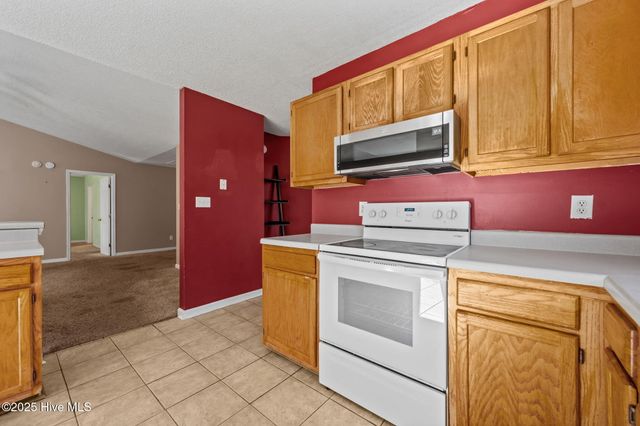 164 Parnell Road, Hubert, NC 28539