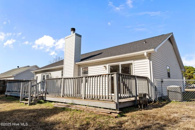 164 Parnell Road, Hubert, NC 28539