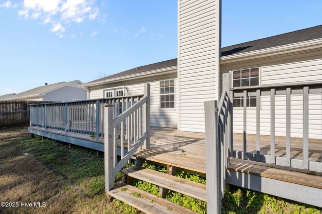 164 Parnell Road, Hubert, NC 28539