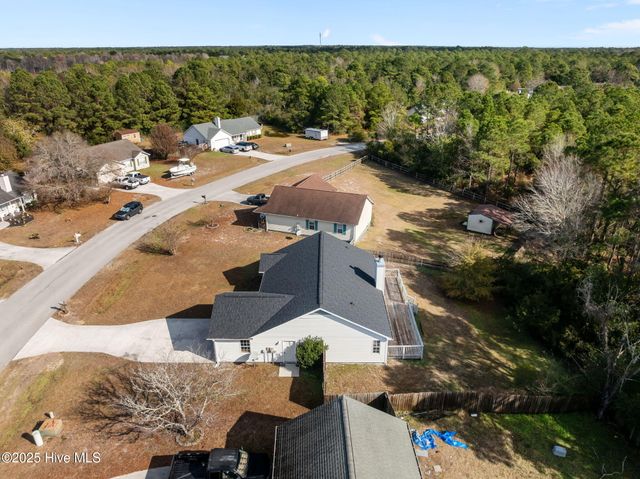 164 Parnell Road, Hubert, NC 28539