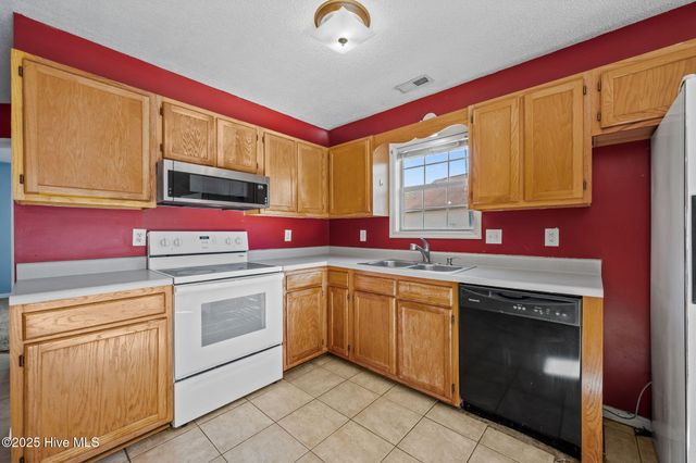 164 Parnell Road, Hubert, NC 28539