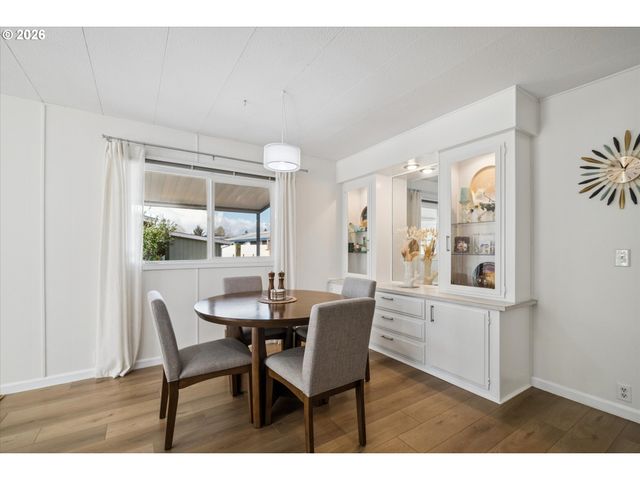 1800 LAKEWOOD Ct 47, Eugene, OR 97402