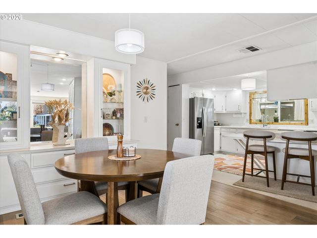 1800 LAKEWOOD Ct 47, Eugene, OR 97402